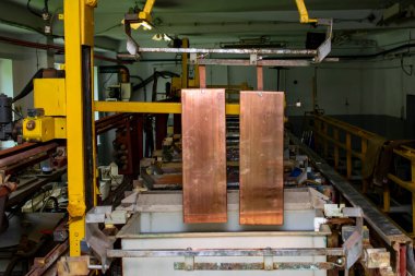 Elektroliz için yeni galvanik bakır anot.