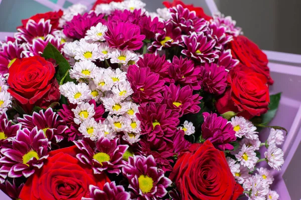Nahaufnahme Von Schönen Strauß Blühender Blumen — Stockfoto