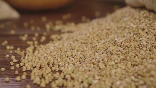 Buckwheat Dalam Tas Eko Tumpukan Buckwheat Mentah Konsep Makanan Organik — Stok Video