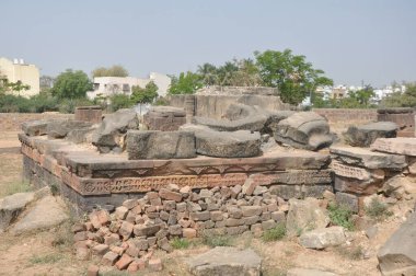 Antik Hint heykelleri ve Hindistan 'da yapılmış. 10. yüzyıldaki sanat eserleri tapınaklar tarihi insanlar, antik yaşam.