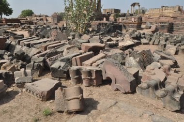 Antik Hint heykelleri ve Hindistan 'da yapılmış. 10. yüzyıldaki sanat eserleri tapınaklar tarihi insanlar, antik yaşam.