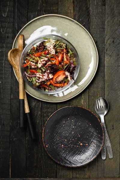 Ensalada Quinua Con Pollo Verduras Frescas — Foto de Stock