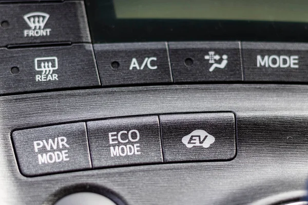 Hibrit Elektrikli Arabada Güç Eko Modu Düğmeleri — Stok fotoğraf