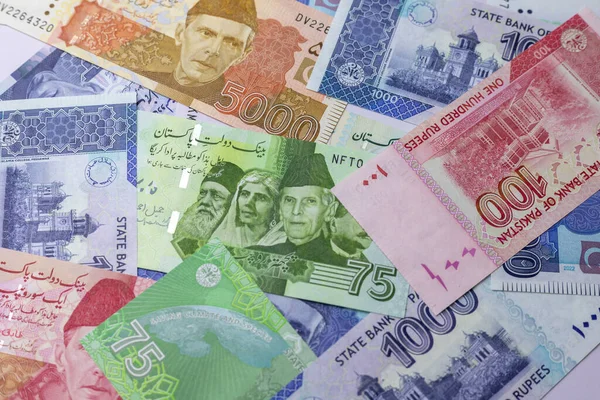 Pakisztán Pénzneme Különböző Pénznemek Közé Tartozik Újonnan Kibocsátott Rúpiás Emlékbankjegy — Stock Fotó