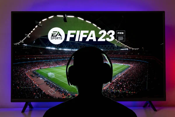 Man Headphone Play Fifa Screen Aug 2022 Sao Paulo Brazil — Stock Photo, Image