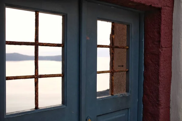 Window House Overlooking Sea — Photo