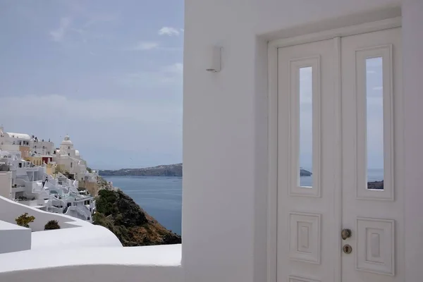 Typical White Door Amazing View Aegean Sea Volcano Santorini Greece — Stock Photo, Image