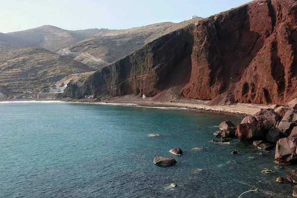 Vista Panorámica Famosa Playa Roja Día Ventoso Santorini — Foto de Stock
