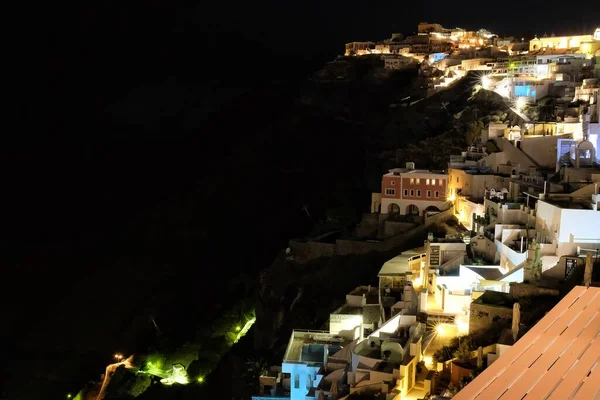 Santorini Grekland Maj 2021 Panoramautsikt Över Den Upplysta Berömda Byn — Stockfoto