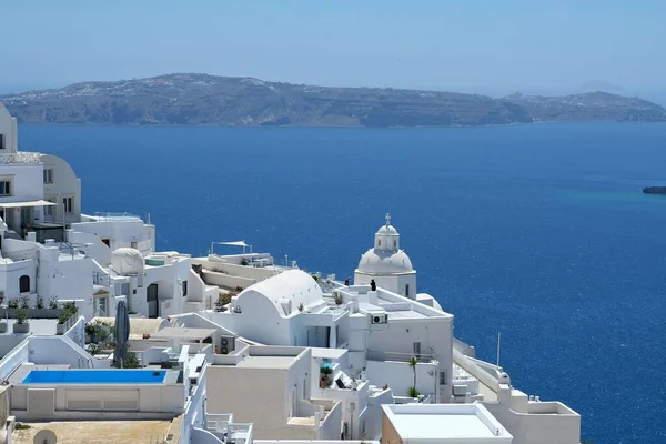 Vista Maravilhosa Famosa Aldeia Fira Santorini Mar Egeu Azul — Fotografia de Stock