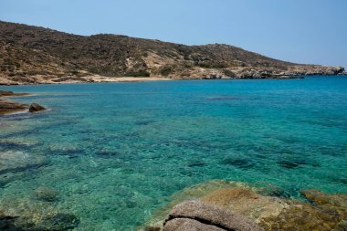 Yunanistan 'ın turkuaz suları ve Pikri Nero' nun altın kumu ile paradisiac plajı