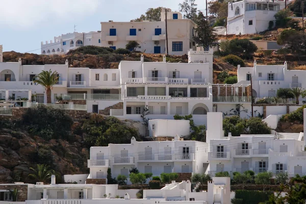 View Beautiful Whitewashed Hotels Ios Greece — Foto Stock