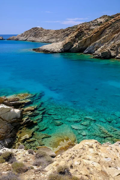 在希腊爱荷斯岛的一个美丽的日子里 你可以看到美丽的翠皮蒂绿松石海滩 — 图库照片