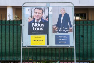 Paris, Fransa - 17 Nisan 2022: Fransa 'da Macron veya Le Pen ile Başkanlık Seçimleri