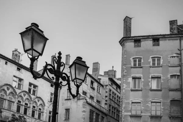 Picturesque Old City Lyon Its Residential Buildings Vintage Lamp Post — Stock Fotó