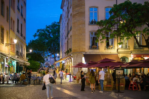 Лион Франция Мая 2022 Года Туристы Едят Ресторанах Открытым Небом — стоковое фото
