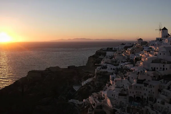 Uitzicht Oia Het Mooiste Dorp Van Santorini Een Geweldige Zonsondergang — Stockfoto