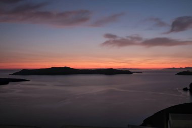 Yunanistan 'da Santorini' de inanılmaz mor gün batımı