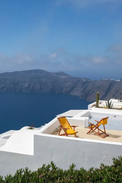 View Two Empty Sunbeds Rooftop Villa Spectacular View Aegean Sea — Φωτογραφία Αρχείου