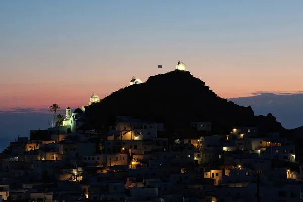 Panoramic View Picturesque Illuminated Island Ios Greece While Sun Setting —  Fotos de Stock