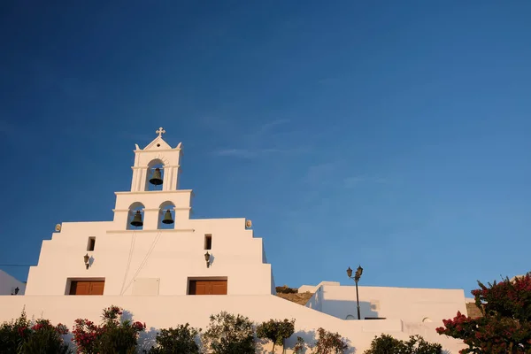 View Beautiful Whitewashed Greek Orthodox Church Island Ios — 스톡 사진