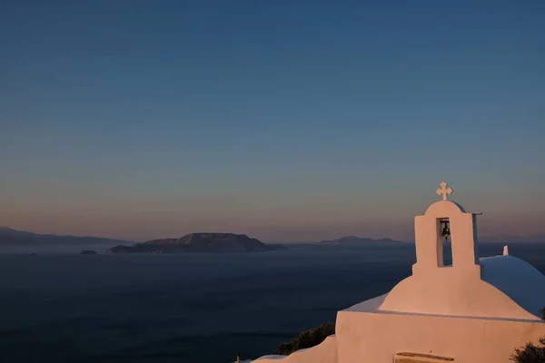 Хрест Дзвінок Вершині Ортодоксальної Церкви Греції Час Сонце Сідає Задньому — стокове фото