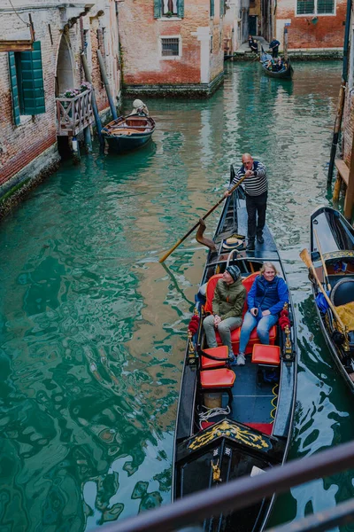 Canal streets with gondolas and boats in Venice, Italy — Photo