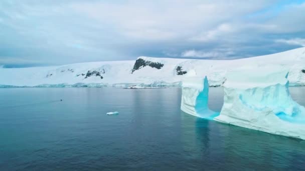 Antártida Vistas Los Drones Polo Sur Icebergs Paisaje Asombroso Océano — Vídeos de Stock
