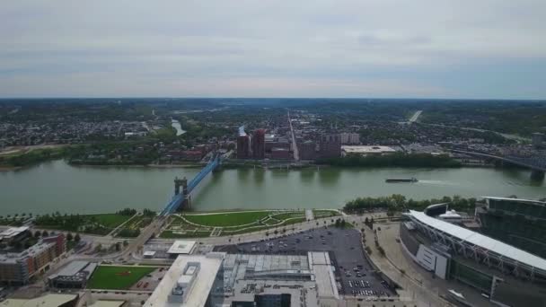 Cincinnati Ohio River Aerial View Roebling Suspension Bridge Ohio — Stock video