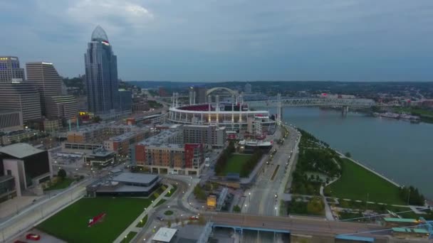 Cincinnati Aerial View Ohio River Amazing Landscape Downtown Ohio — Stock Video
