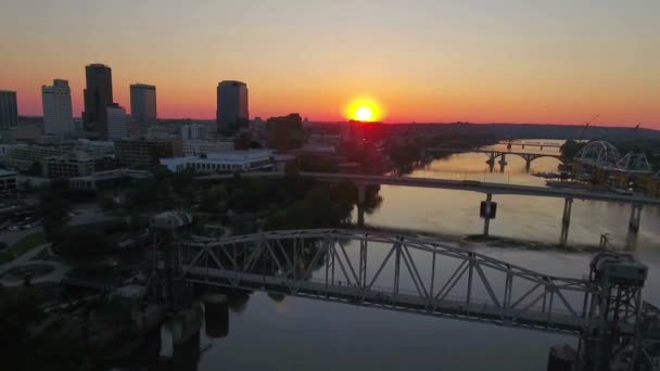 Sunset Little Rock Aerial View Κέντρο Καταπληκτικό Τοπίο Αρκάνσας — Αρχείο Βίντεο