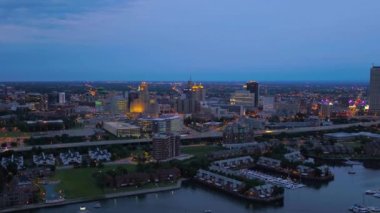 Buffalo 'da Akşam, Hava Manzarası, Şehir Merkezi, Erie Havzası Marina, New York Eyaleti