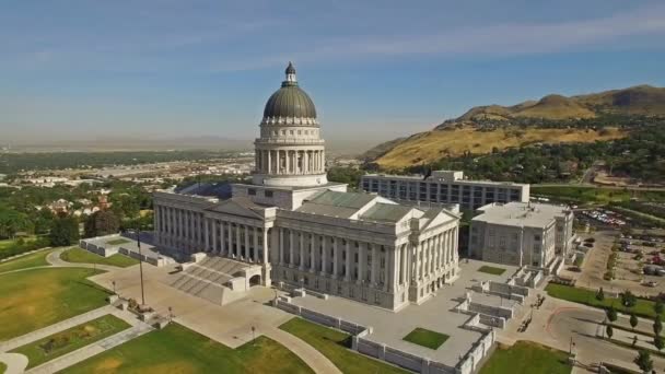 Salt Lake City Utah State Capitol Aerial View Capitol Hill — Vídeo de stock