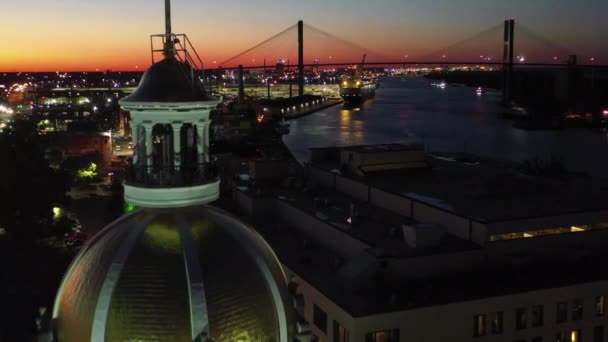 Ratusz Savannah Nocy Widok Powietrza Rzeka Savannah Światła Miejskie Gruzja — Wideo stockowe