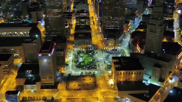 Cleveland Noche Vista Aérea Centro Ciudad Luces Ciudad Ohio — Vídeos de Stock