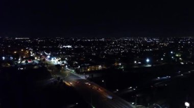 Gece Anaheim, Drone View, Şehir merkezi, Şehir Işıkları, Kaliforniya