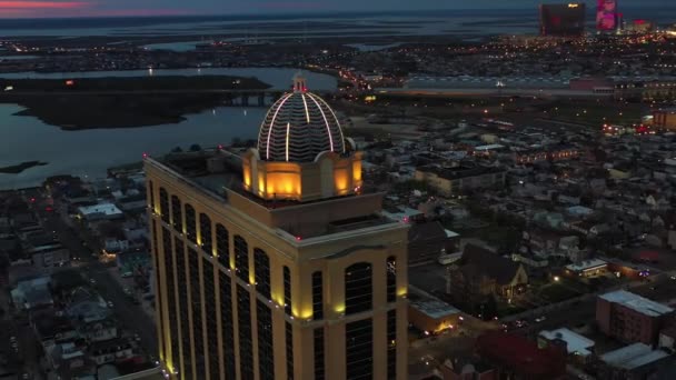 Atlantic City Την Νύχτα Drone View Tropicana Resort New Jersey — Αρχείο Βίντεο