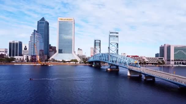 Jacksonville Drone View Downtown Флорида Main Street Bridge — стоковое видео