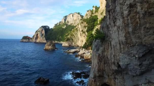 Amalfi Itálie Strmé Útesy Letecký Výhled Provincie Salerno Tyrhénské Moře — Stock video