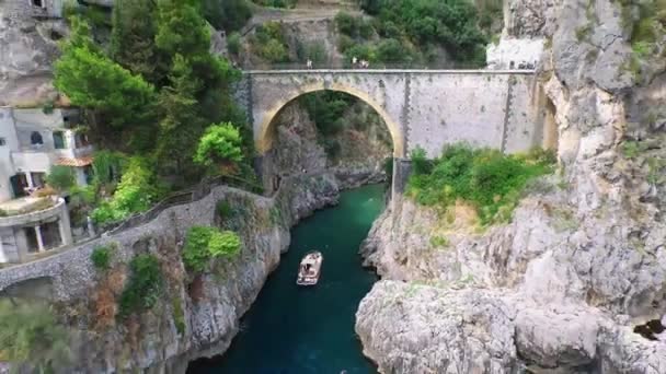 Amalfi Italie Vue Aérienne Fjord Furore Mer Tyrrhénienne Province Salerne — Video