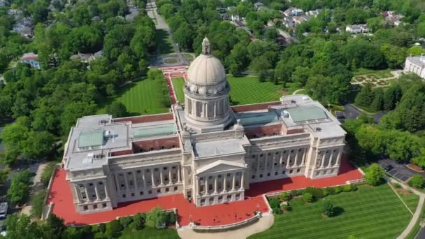 Frankfort Kentucky State Capitol Drone View Downtown Amazing Landscape — Stok Video