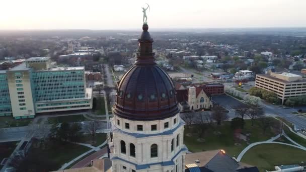 Topeka Drone View Kansas State Capitol Fantastiskt Landskap Centrum — Stockvideo