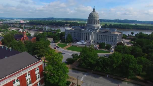 Jefferson City Missouri State Capitol Κέντρο Καταπληκτικό Τοπίο Drone View — Αρχείο Βίντεο