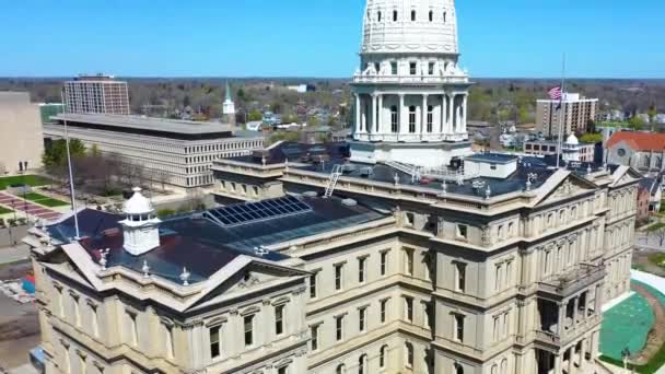 Lansing Michigan State Capitol Amazing Landscape Downtown Drone View — Stock Video