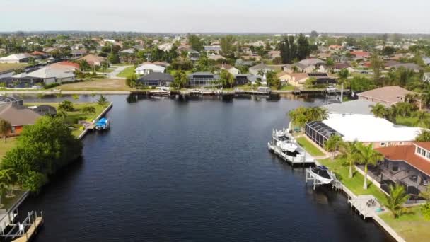 Cape Coral Φλόριντα Waterfront View Εναέρια Πετώντας Καταπληκτικό Τοπίο — Αρχείο Βίντεο