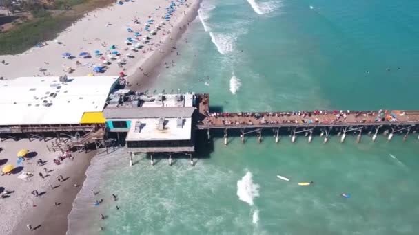 Cocoa Beach Flygfoto Westgate Cocoa Beach Pier Floridas Atlantkust — Stockvideo