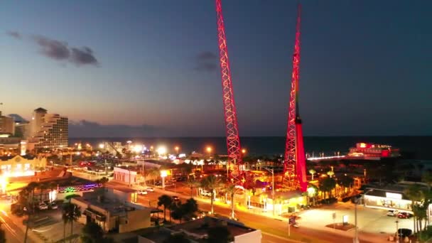 Daytona Beach Night Florida Aerial View Daytona Sling Shot — Stock Video