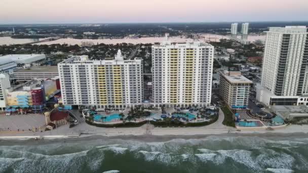 デイトナビーチ フロリダ州の大西洋岸 空中ビュー 素晴らしい風景 — ストック動画