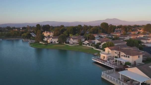 Irvine Luftaufnahme Woodbridge Kalifornien South Lake — Stockvideo