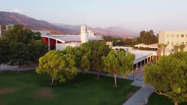 San Bernardino Vista Aérea Universidade Estadual Califórnia Centro Cidade — Vídeo de Stock